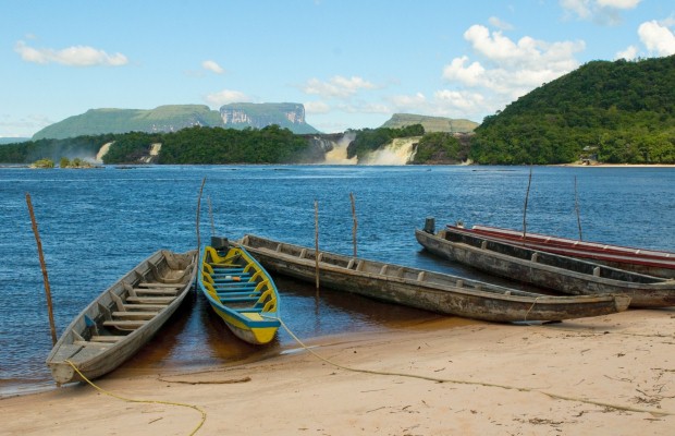 Angel Falls is one of the natural wonders of Venezuala (photo: Thinkstock)