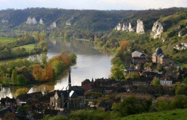 Driving holiday along the beautiful valley of the Seine (photo: Natasha von Geldern)