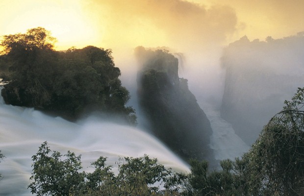 Travellers can see Victoria Falls in southern Africa