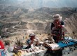 Souvenir sellers in Colca Canyon, Peru (photo: Eugeniusz Grzywocz)