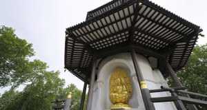 The peace pagoda in Battersea Park is a popular spot for a picnic (photo: Thinkstock) 