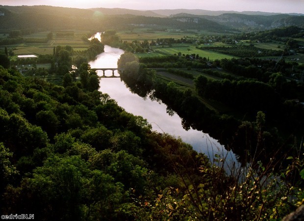 See the ancient Lascaux Caves with a holiday in the Dordogne