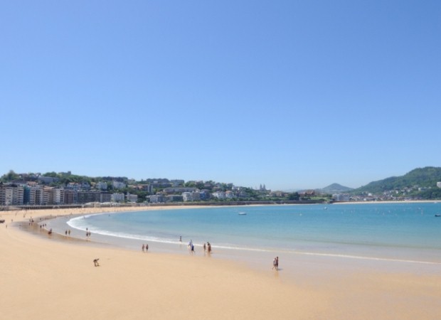 Visit San Sebastian during a school trip to Spain 